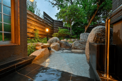 【離れ】特別室-幸- 和室とモダン洋室 ～露天岩風呂付～