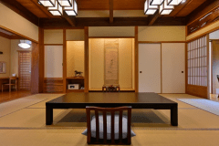 【離れ】特別室-幸- 和室とモダン洋室 ～露天岩風呂付～