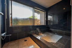 【離れ】川側-せきれい- 和室と洋室 ～石張り内風呂付～