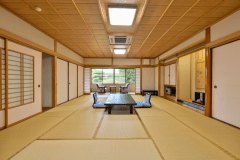 【広間座敷離れ】日本庭園側　-芳泉-　～温泉付客室～