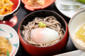 【一人旅の贅沢】静寂の中で愉しむ”旬の味覚旅”～四季を彩る基本会席をお部屋食で～