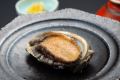 鮑の踊り焼き　檸檬とバターお好みで♪