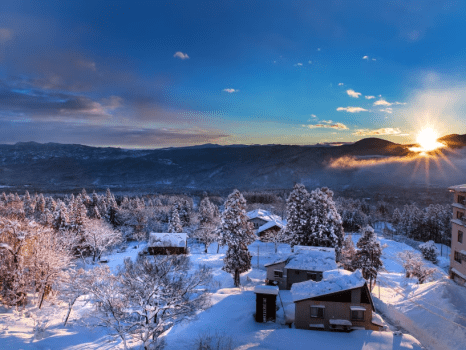 2025/12/27～2026/3/21＜朝食のみ＞パウダースノーのゲレンデでスキー＆スノボ／温泉も楽しめます！