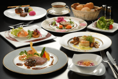 青森県産牛ステーキと青森県産ホタテ