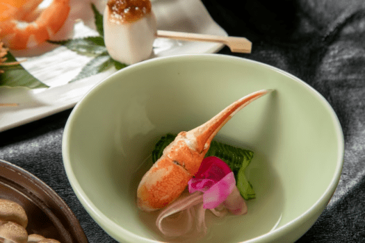 【年末年始限定】山里の恵みと祝い膳プラン ～ 12種の温泉と、すき焼き・おせち・年越しそばに舌鼓～