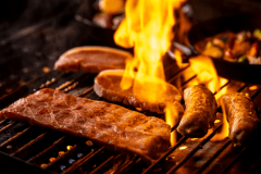 【1泊2食】〈手ぶらプラン〉山梨ブランド肉3種が堪能できる贅沢肉三昧BBQ！プライベートサウナ付きのハウスで過ごす優雅な滞在【食事付き】