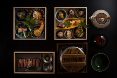 宮崎牛ザブトンや妻地鶏の炭火焼などの宮崎の食材を贅沢に使用した懐石おせち「松コース」（イメージ）