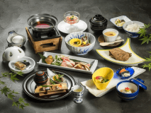 【季節会席】魚介類を中心に季節感を生かしたリーズナブルな夕食コース♪（本館）