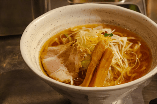 おつまみの王様「ギョーザ」とビールが楽しめる店、らーめん「武田家」。