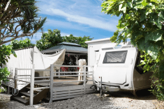 トレーラー大 トリガノ アーティカ（１棟貸し・最大４名）