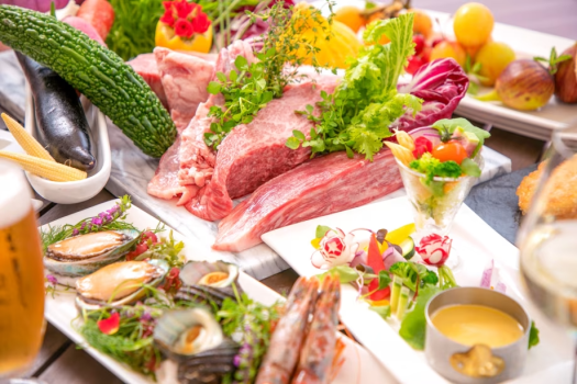 ＜料理イメージ＞　瀬戸内の海辺で、開放的なＢＢＱを＿（セルフスタイル式フリードリンク）