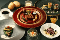 【マリッサリゾート】ご夕食イメージ｜至高のフレンチフルコースで少し贅沢に。