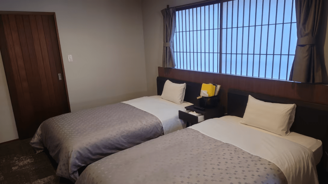 【Official website prepayment plan】Standard twin bedroom (Shared hot spring,non-smoking)．