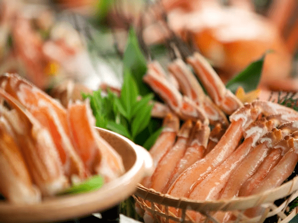 【学割プラン★】色浴衣で街歩き＆1人1杯のカニ鍋満喫プラン【貸切風呂・外湯パス付】