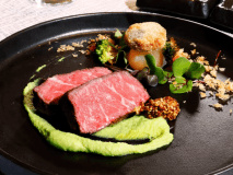 近江牛のステーキ