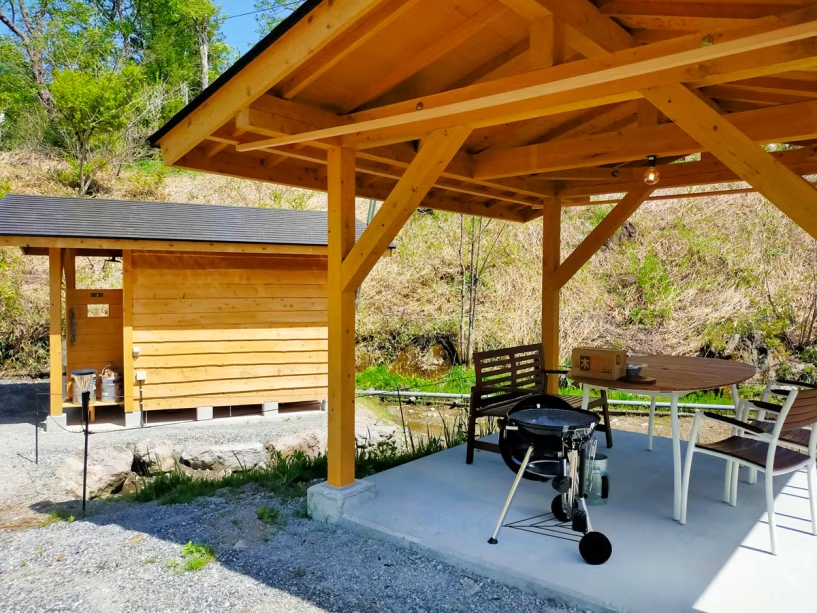 ・【G3】専用の東屋でBBQ。屋根付きですので雨天や日差しの強い日も快適です