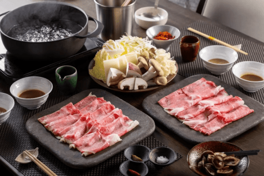 新潟和牛「あがの姫牛」と妻有ポーク食べ比べしゃぶしゃぶセット
