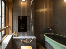 マッサージチェア付和室12.5畳(40平米)陶器風呂付