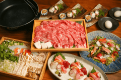 【夕朝食付】A5ランク若狭牛を味わい尽くす贅沢すき焼きプラン｜ペット可