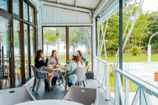 ホテル朝食イメージ