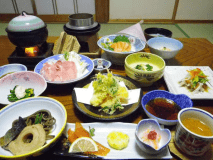 *季節に応じた旬の味をお楽しみください。(夕食一例)