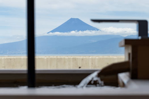 富士山と駿河湾を望む　露天風呂・サウナ付き客室で心ほどける贅沢な休日