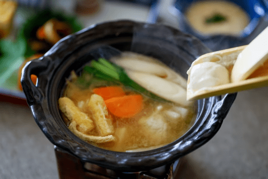 朝食一例。体はもちろん地球も大切に。お料理は地産地消を心がかけております。