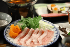 11月から3月までは「信州の塩麹鍋」をご用意しいたします。