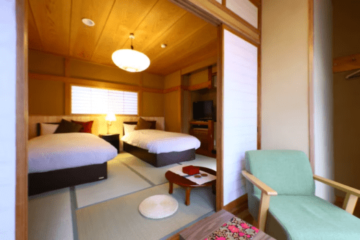 【Sennichiko】 twin beds room