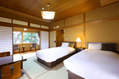 【山吹・ツインベッド】眺望が良い2階の客室［42㎡］