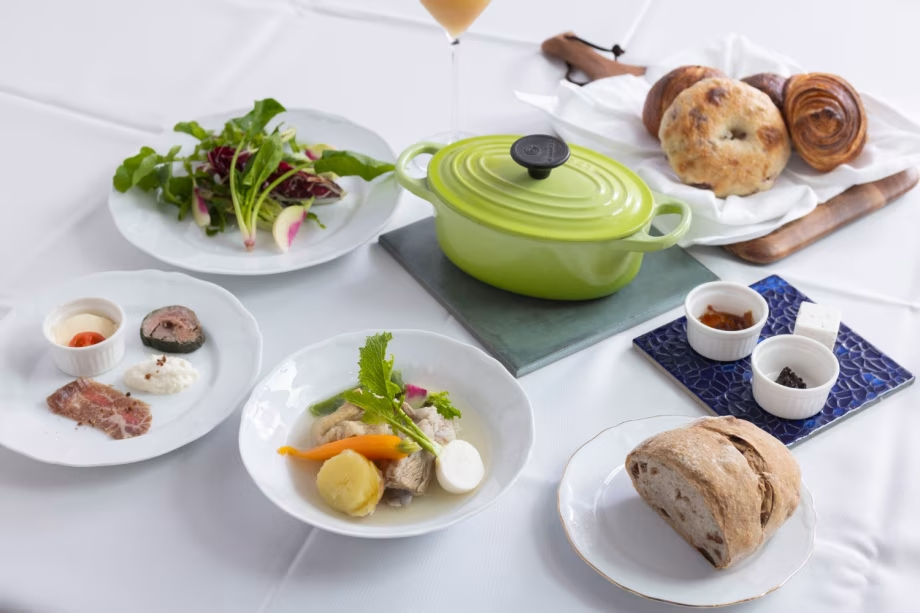 【 朝食プラン 】★ラウンジ（フリードリンク・おつまみ付き）・貸切露天風呂利用可
