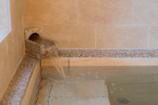 【 素泊りプラン 】★ラウンジ（フリードリンク・おつまみ付き）・貸切露天風呂利用可