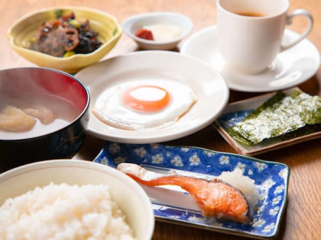 朝食