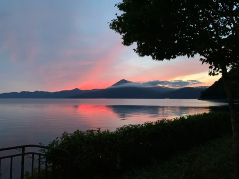 支笏湖の夕焼け　９月頃