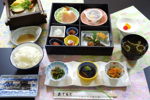 *朝食の和定食（一例）