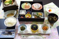 *朝食の和定食（一例）