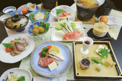 *淡路牛尽くし会席（一例）ステーキ×すき焼き×ローストビーフ