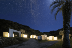 手を伸ばせば届きそうなほどの星空に包まれる、ここだけの絶景ナイトビュー。