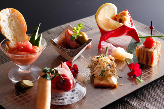 日本料理に洋のテイストを纏わせた鐸海流キュイジーヌをお愉しみください。写真：淡路島タパス (お写真イメージ)