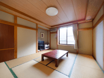 Wi-Fi完備◇和室8畳～10畳【トイレ付き】禁煙