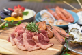 お肉は牛リブロース、豚肩ロース、ジャークチキンの３種