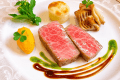 福島牛フィレ肉のポアレ ポートワインソース。一例です。