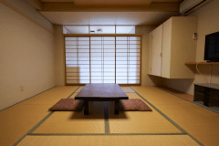 10畳和室（トイレ付）