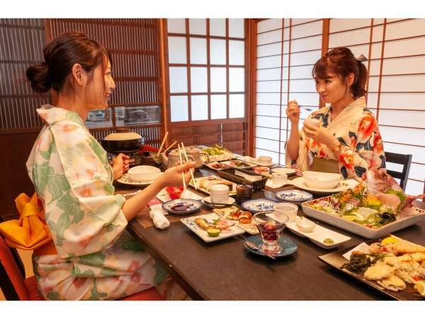 【お食事棟での個室食】 【お食事棟での個室食】