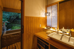 【１部屋限定】ツリーハウス付離れ　半露天風呂付（こもれび）