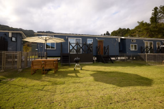 ドッグトレーラーハウスF ドッグトレーラーハウスF