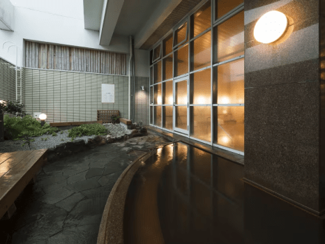 スパ〈露天風呂〉