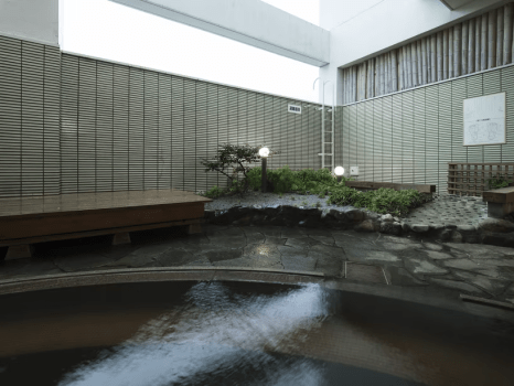 スパ〈露天風呂〉