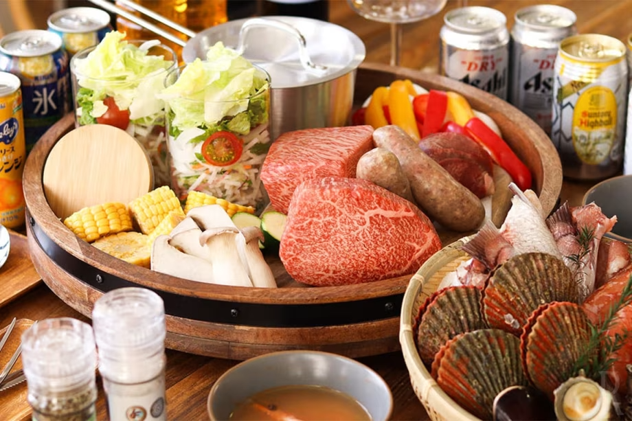 【1泊2食付き】山梨の旬の食材と伊勢志摩の新鮮海鮮を一度に楽しめる、贅沢海鮮BBQ＆ドリンク付き♪