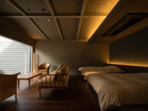 【万膳川】のリビング兼寝室